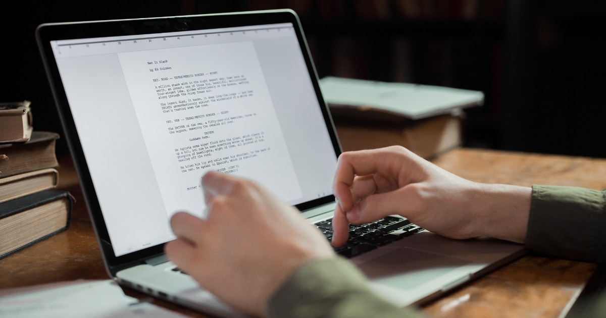 นักเขียนอิสระ