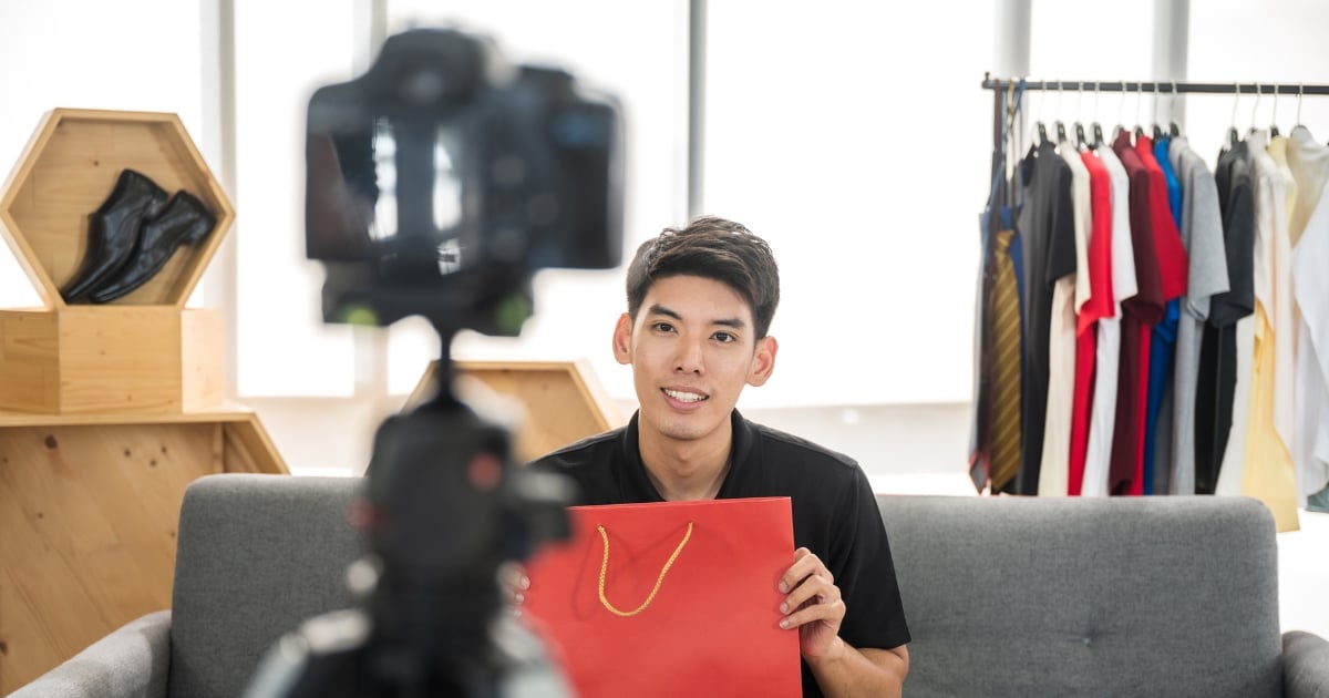 ผู้ช่วยโปรโมทสินค้า