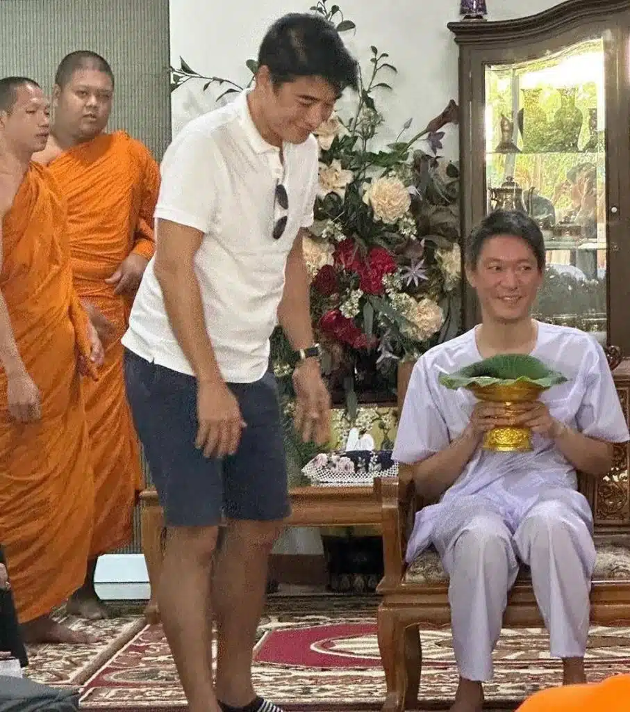 ร่วมอนุโมทนา 'จิน จรินทร์' อดีตสามี หนิง ปณิตา ลาบวช คนบันเทิงร่วมบุญ