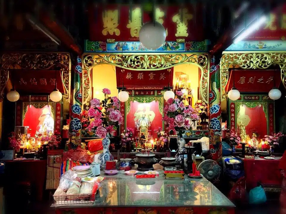 10 ศาลเจ้าในกรุงเทพฯ ไหว้พระ เสริมดวงเฮง ต้อนรับตรุษจีน 2567