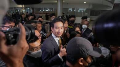 พิธา กลับเข้าสภา