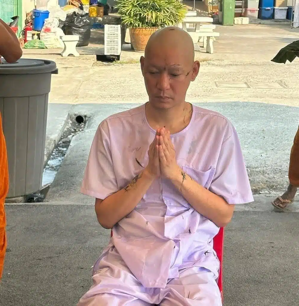ร่วมอนุโมทนา 'จิน จรินทร์' อดีตสามี หนิง ปณิตา ลาบวช คนบันเทิงร่วมบุญ