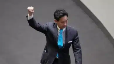 พิธา ฟ้องกลับ