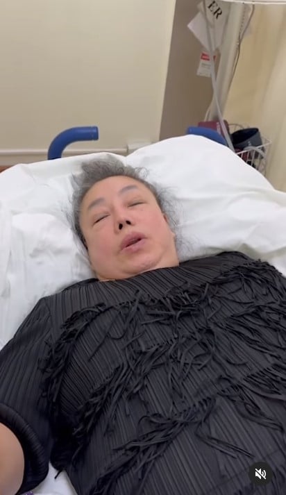 ลีน่าจัง เข้าโรงพยาบาล