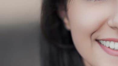 ผู้หญิงยิ้มให้