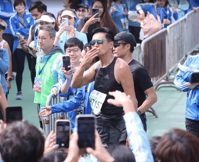 โจว เหวิน ฟะ ปัจจุบัน