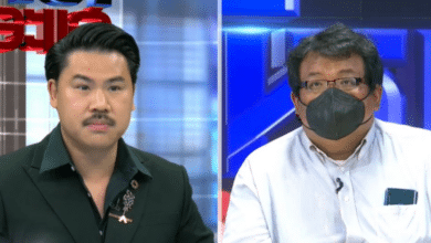 โหนกระแสกันจอมพลัง