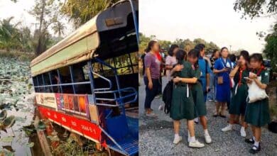 รถนักเรียนตกคลอง