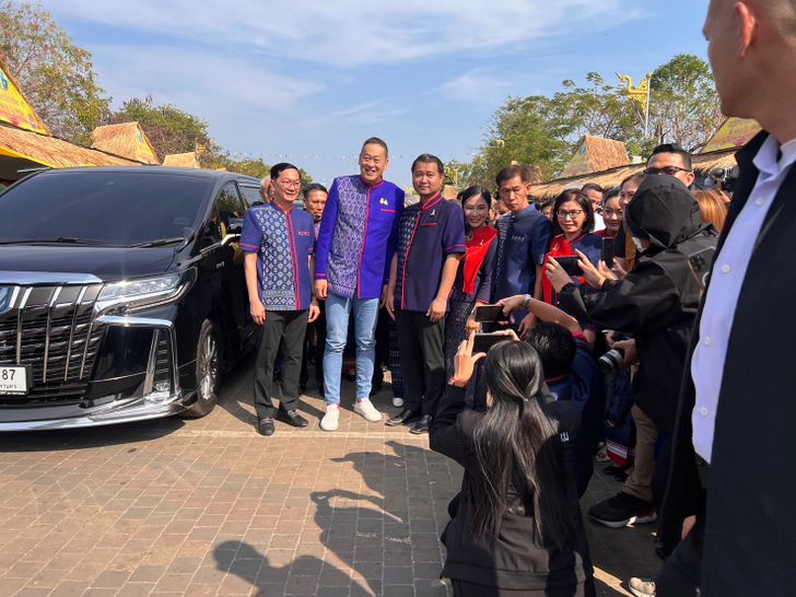 ทะเบียนรถนายก นมัสการองค์พระธาตุพนม 1 มีนา 2567