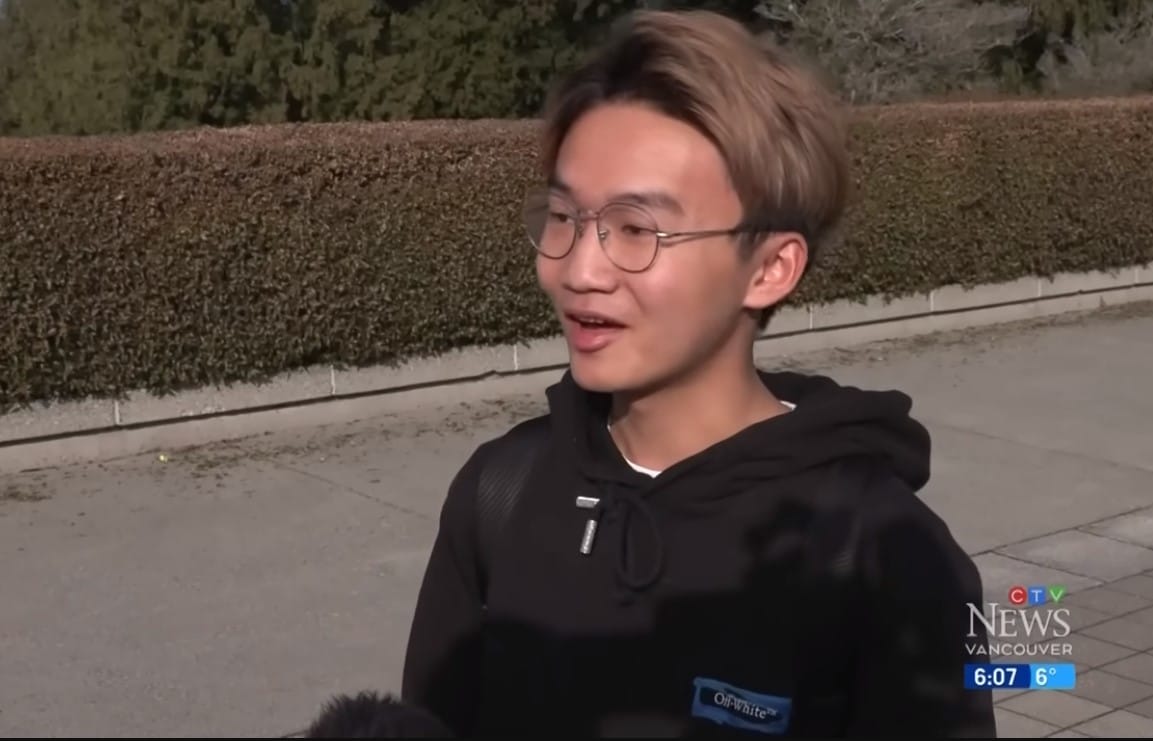 ทิม เฉิน บินไปเรียน