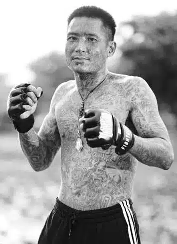 ประวัติ ต๊ะ ยมทูต