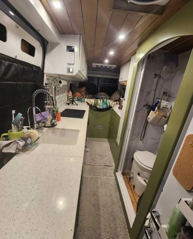 รถตู้ เคทลิน ไพล์