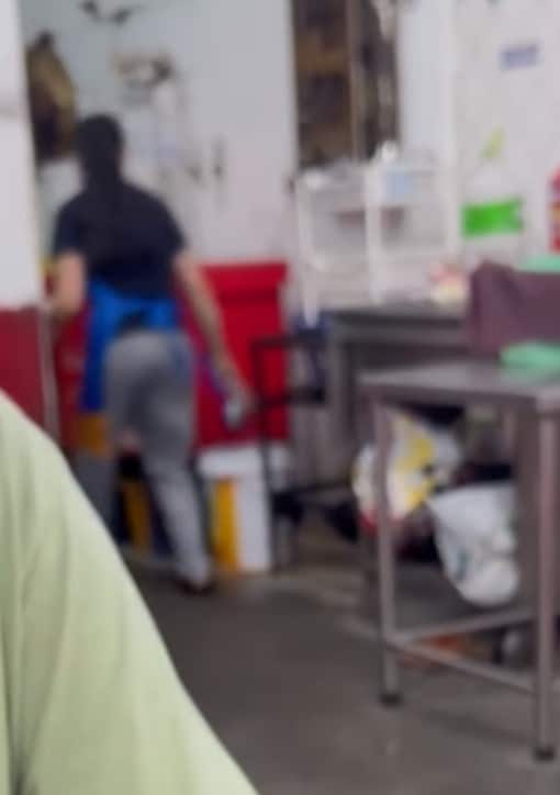 หนุ่มโพสต์คลิป ร้านย่านดัง แช่แก้วกับหลอดเสิร์ฟใหม่