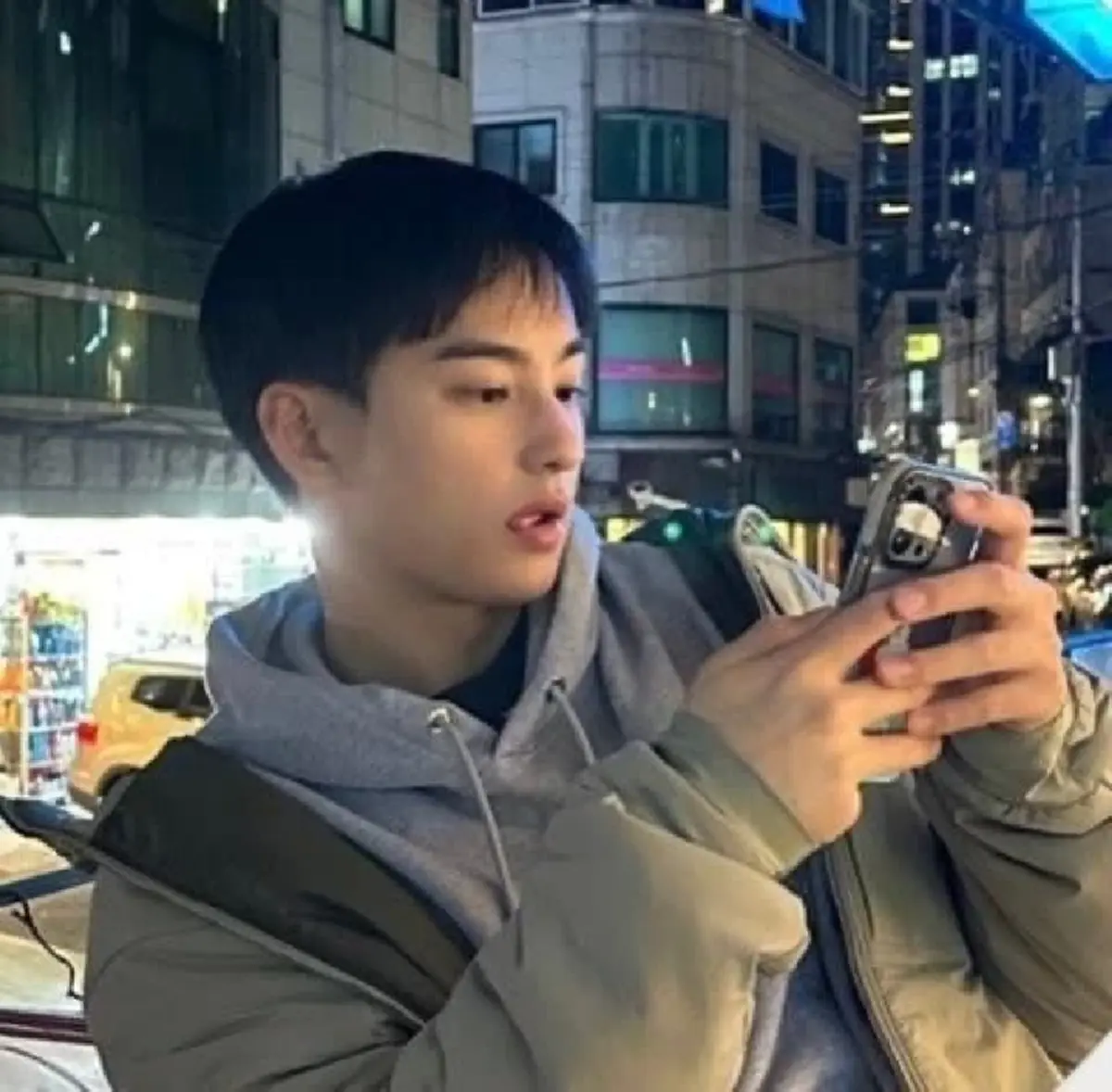 หลุดภาพ น้องชาย ชาอึนอู เบ้าหน้าฟ้าประทาน 