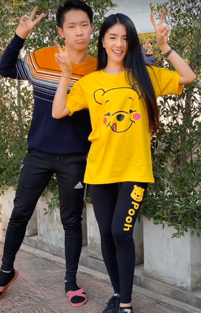 เส้นทางรักแพรวพราว แสงทอง