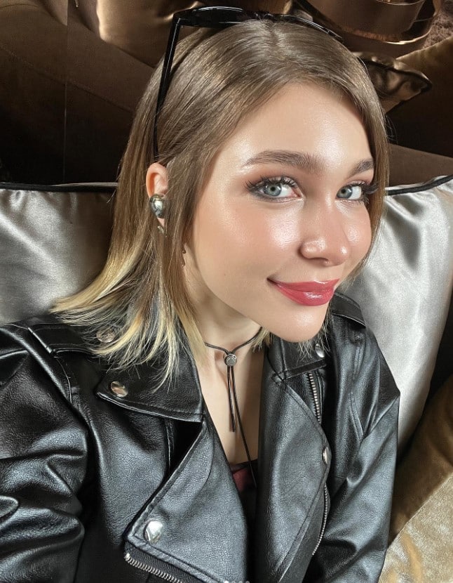 แอนนี่เลิกกอล์ฟ