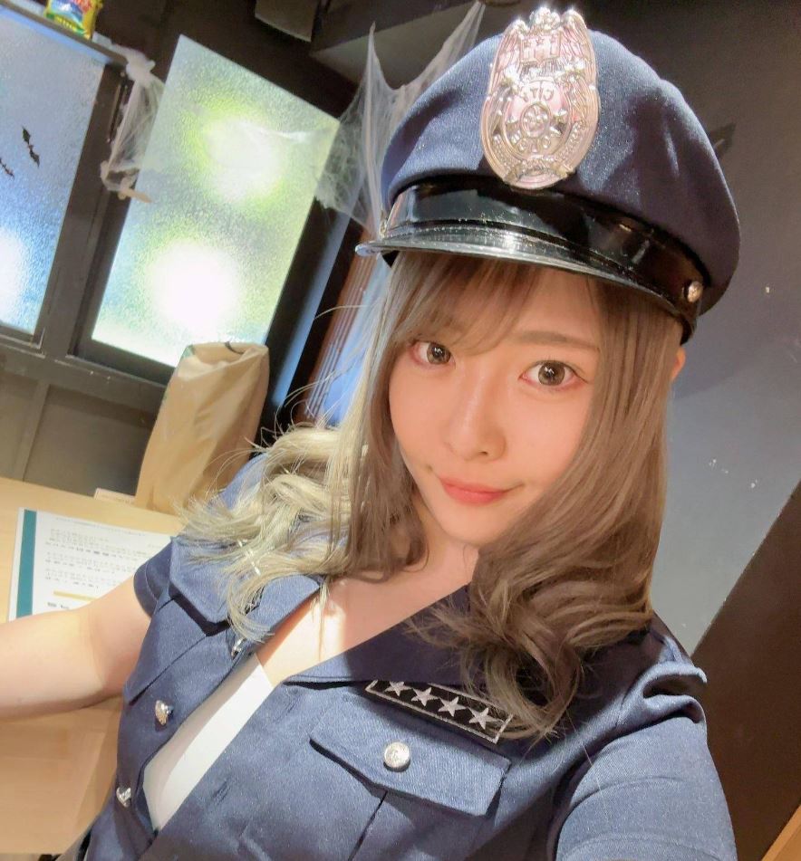 ตำรวจหญิง ดารเอวี