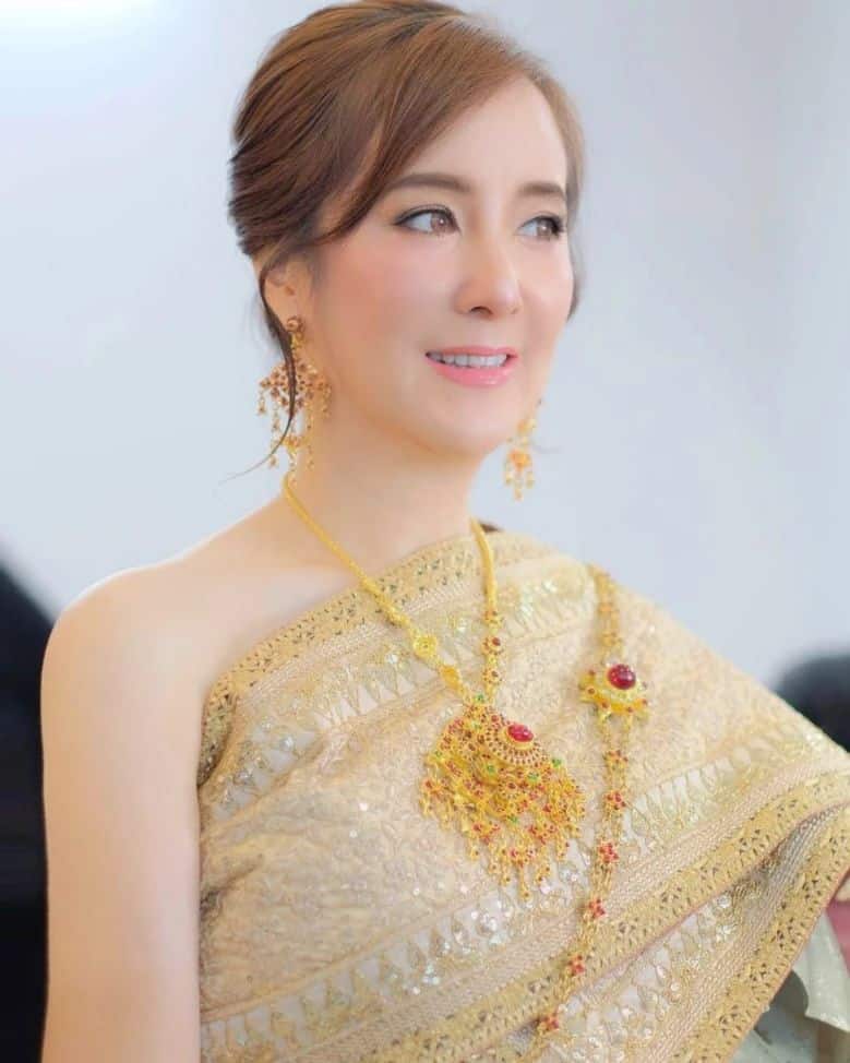 โสดอีกครั้ง 'ต่าย สายธาร' ขอชราอย่างสมศักดิ์ศรี แม้ไม่มีคนเคียงกาย