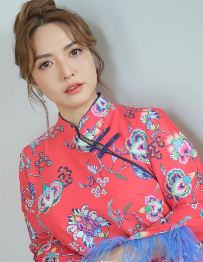 นางเอกโฆษณา ต้น รถเป็นอะไร