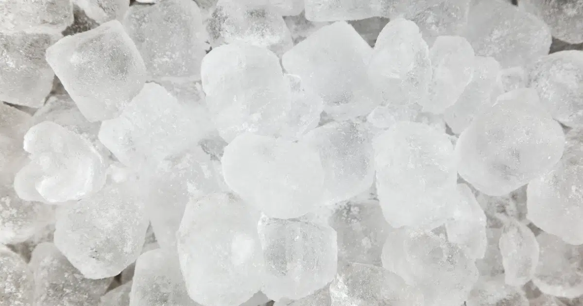 น้ำแข็ง