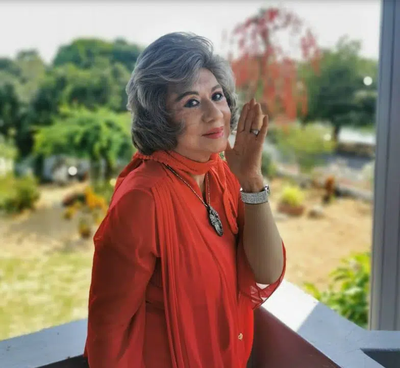 อมรา อัศวนนท์ ทำหน้าใหม่