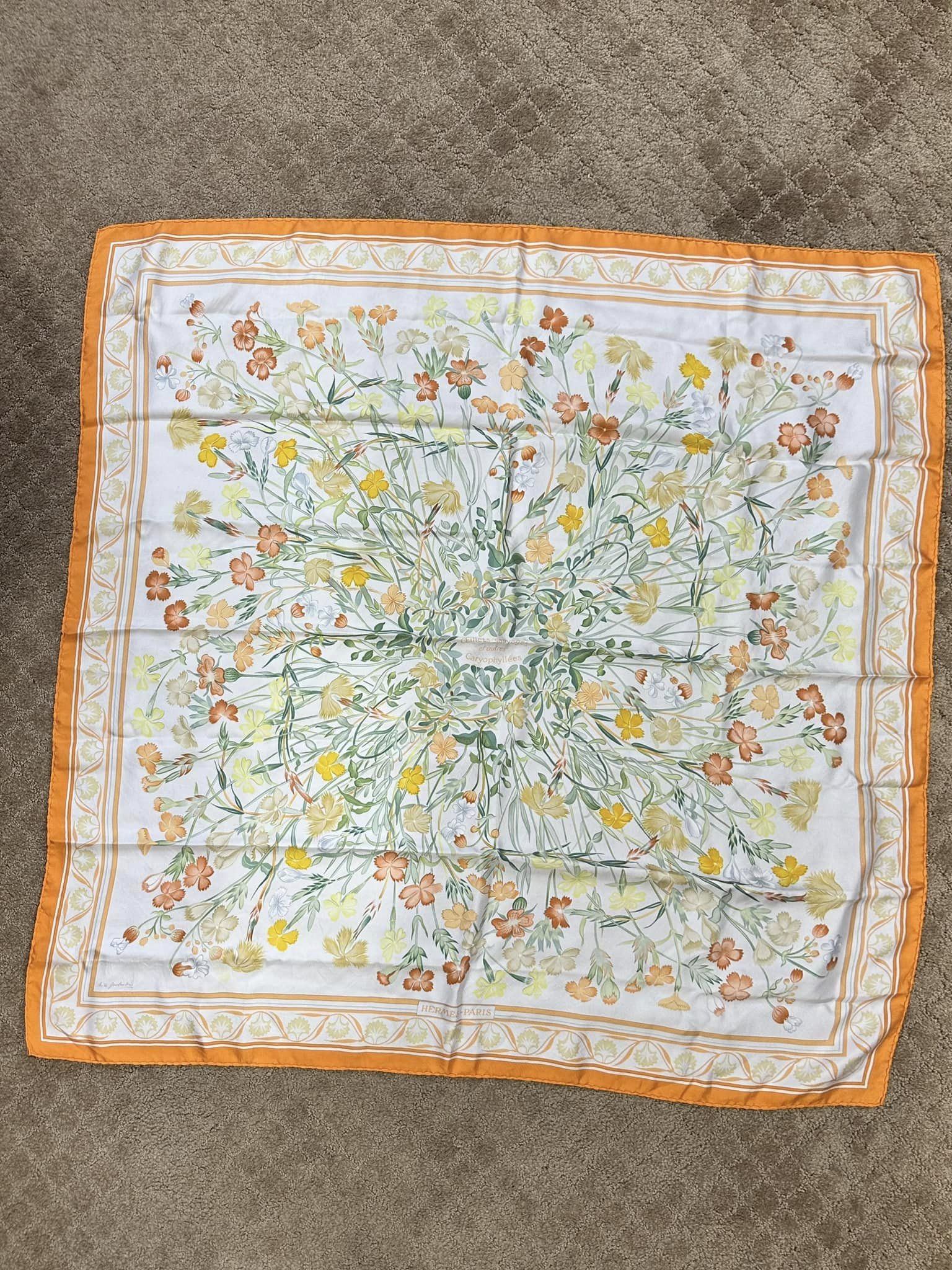 ราคาผ้าพันคอมือสองแอร์เมส