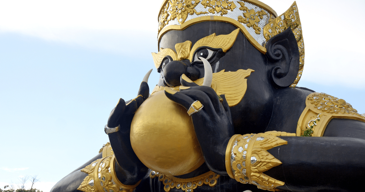 ราหูอมจันทร์มีนาคม 2567 หมอช้าง เผยราศีใดโดนราหูอมจันทร์ แนะวิธีไหว้ให้เฮง