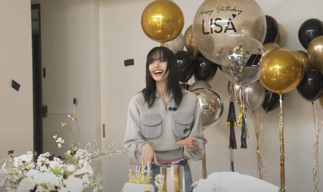 รถ ลิซ่า BLACKPINK คันล่าสุด