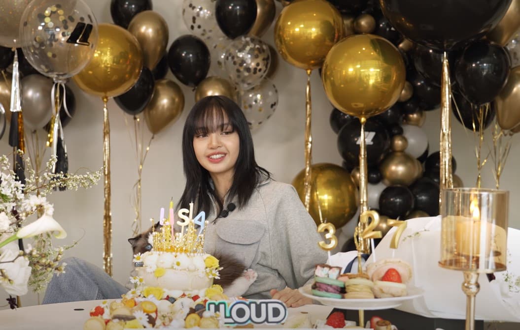 วันเกิด ลิซ่า BLACKPINK