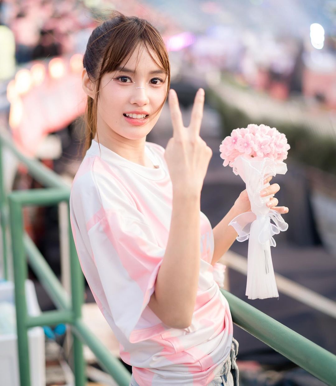 เก๋ไก๋ ขึันเวที งานบอลช่อง 3