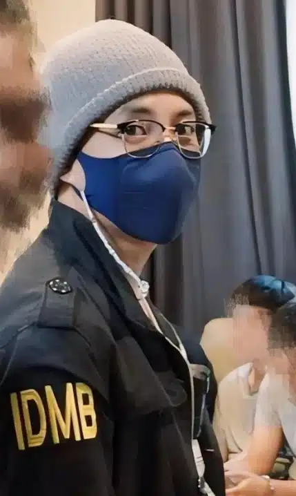 แห่ขอวาร์ป ตำรวจนครบาลหล่อ