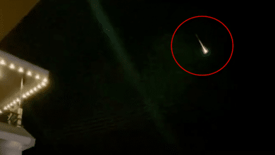 ลูกไฟสีเขียว