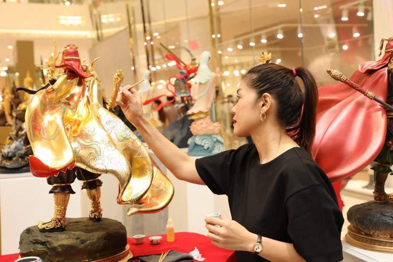 ไอคอนสยาม งานศิลปะ 2024 งานแสดงศิลปะ ปติมากรรม