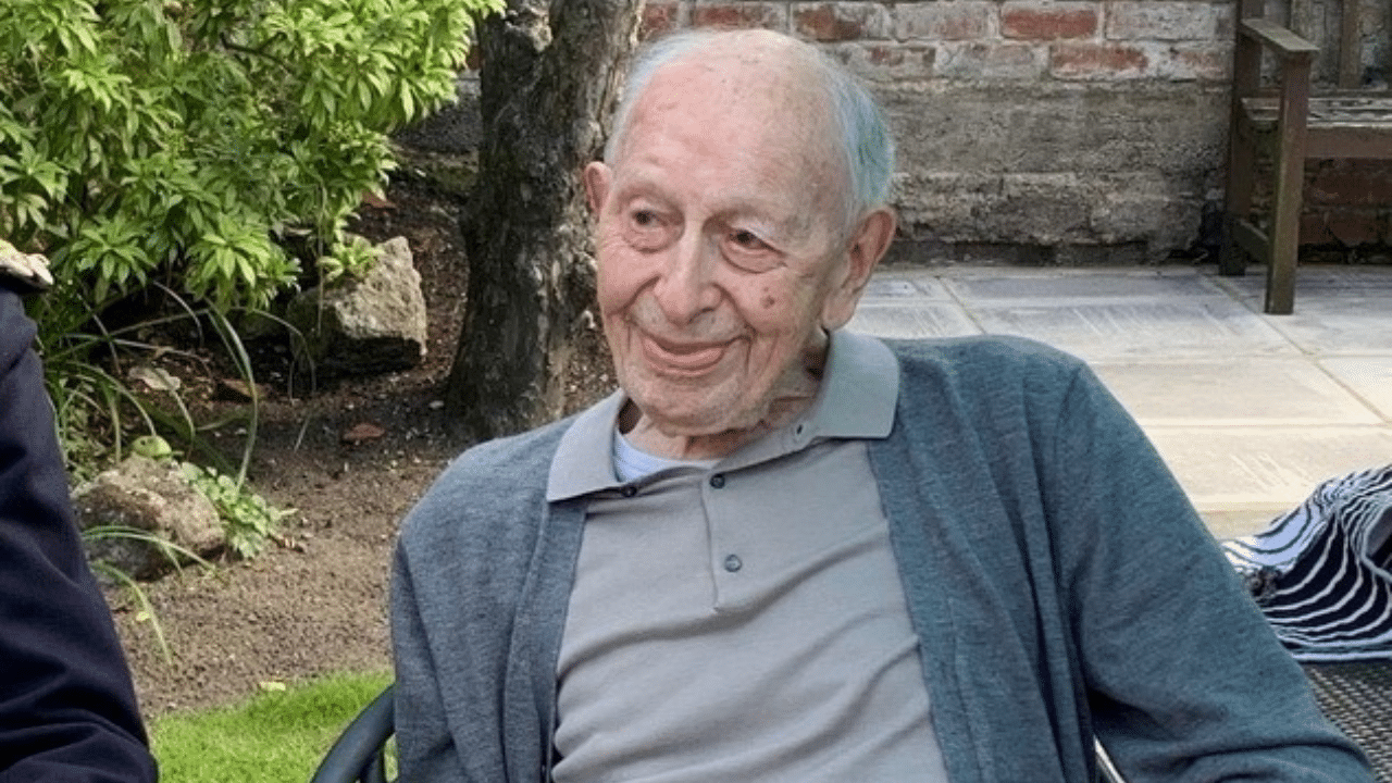 จอห์น ทินนิสวูด