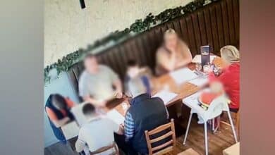 คอรบครัว 8 ชีวิต ชิ่งค่าอาหาร