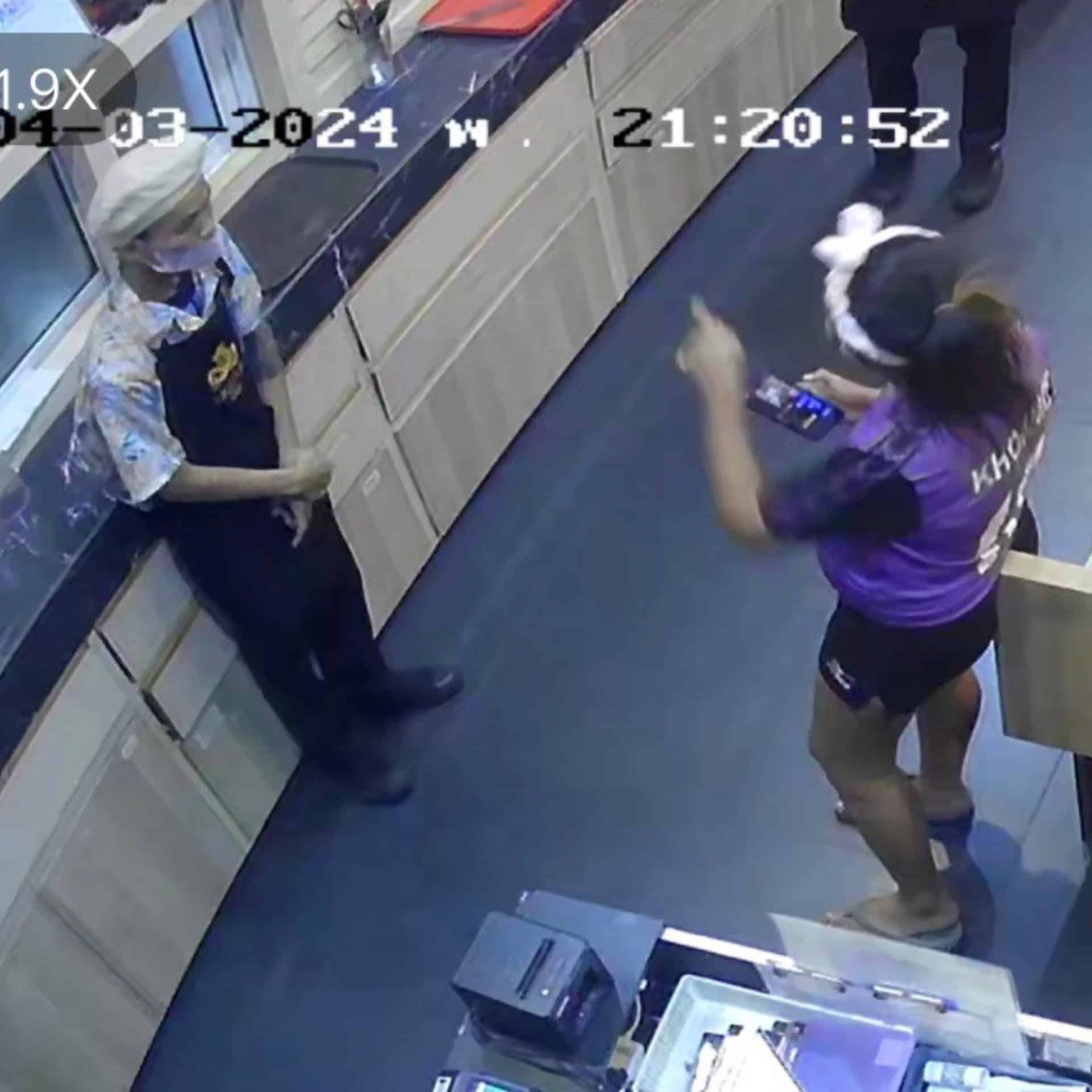 ดราม่าร้านชาบู ผู้จัดการ แจงเรื่องทิชชูลูกค้า