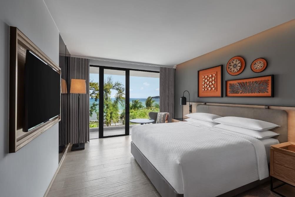 ห้องนอน four points by sheraton phuket patong