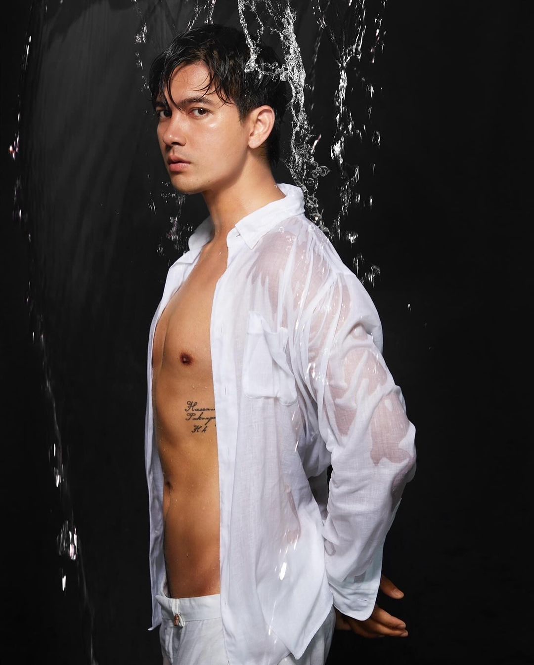 เข้ม หัสวีร์ ถ่ายแบบเซ็กซี่