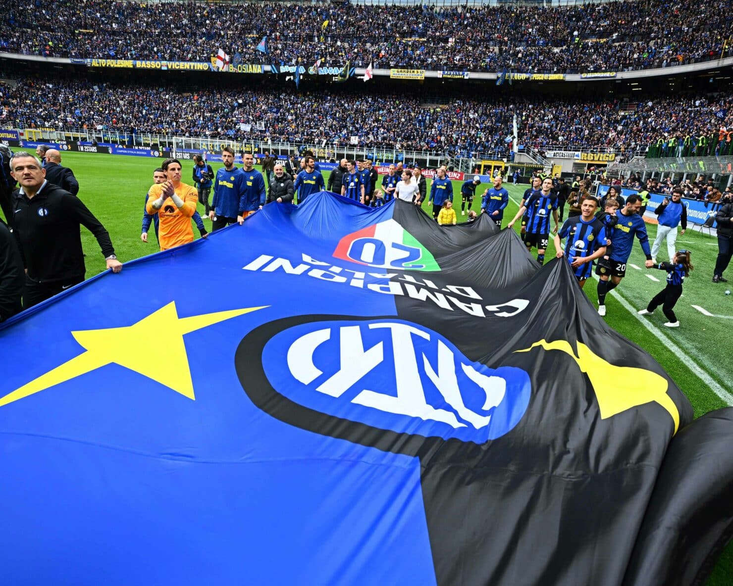 กัลโช่ โฟรซิโนเน่ อินเตอร์