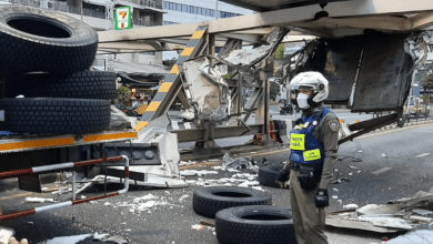 ชนคาน แยกพญาไท