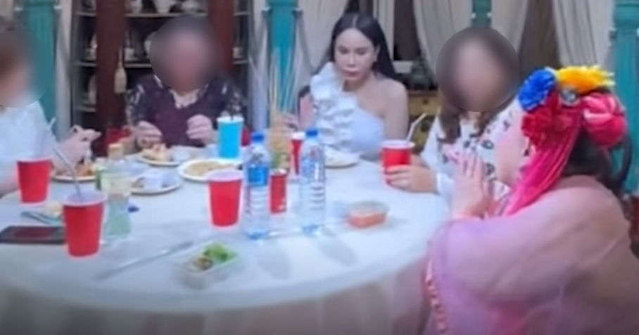 ลีน่าจังขอโทษแม่ลี