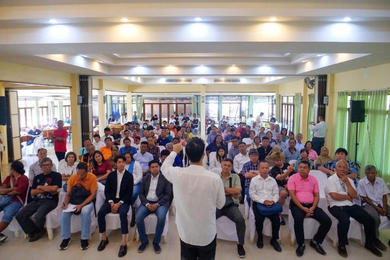 ธนาธร ปราศรัยเลือกก่อนสว 2567