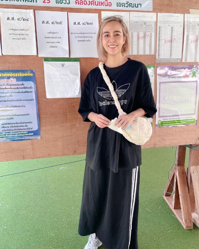 ขวัญ พิมพ์อัปสร รูป