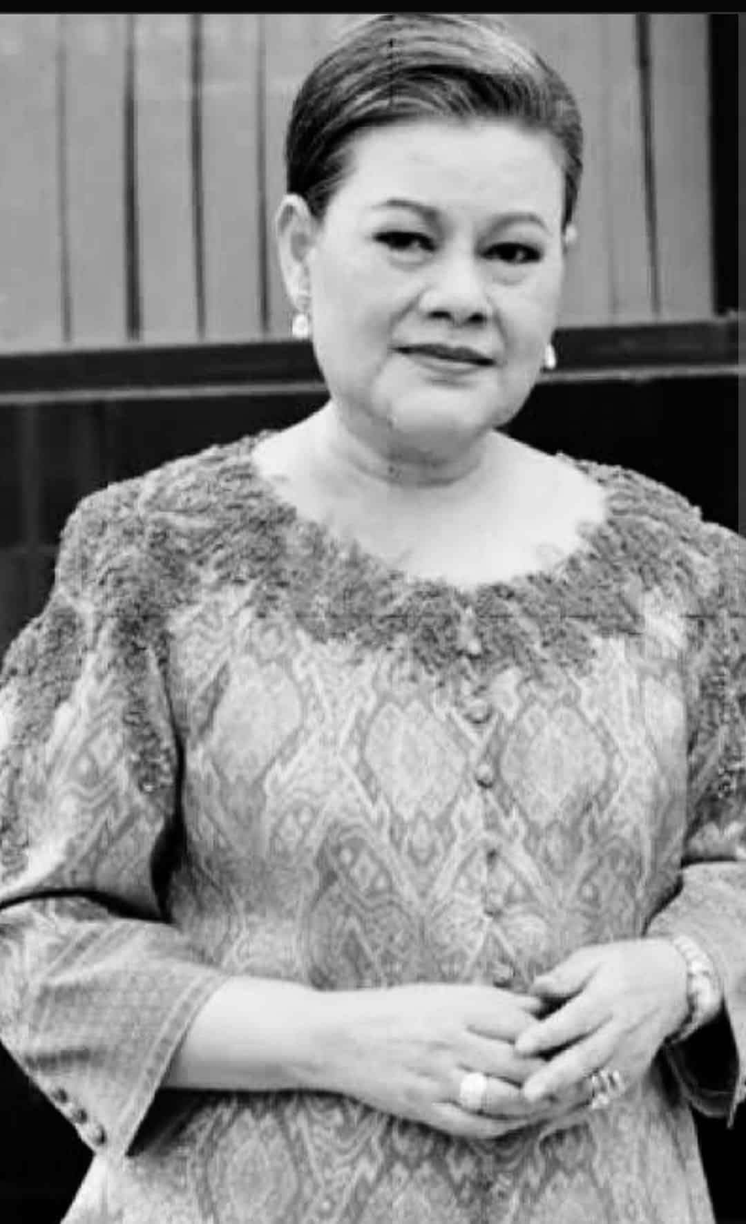 ประวัติ โฉมฉาย ฉัตรวิไล