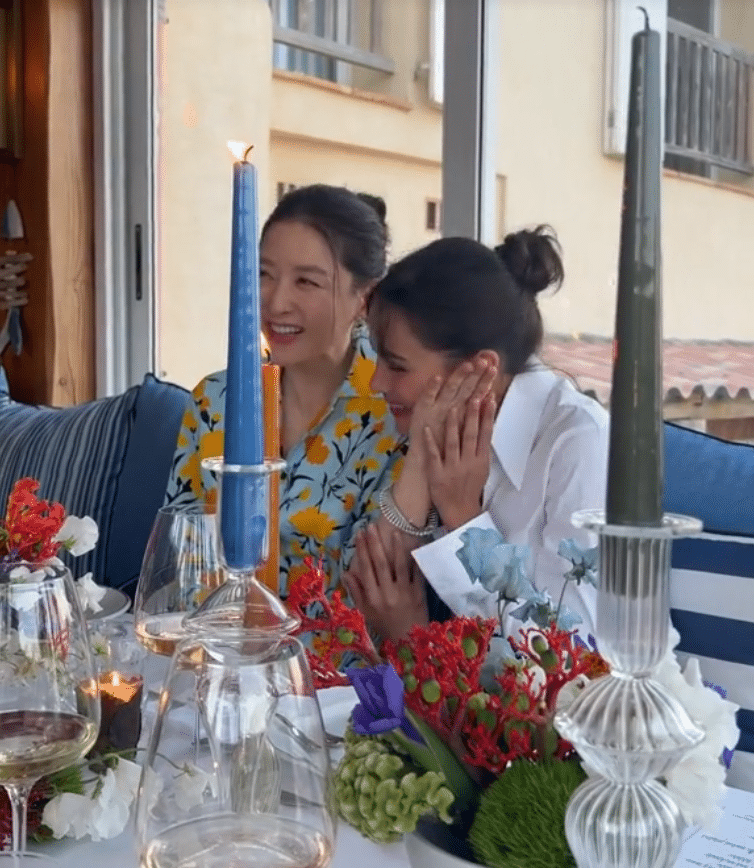 ลียองเอลูบแก้มญาญ่า