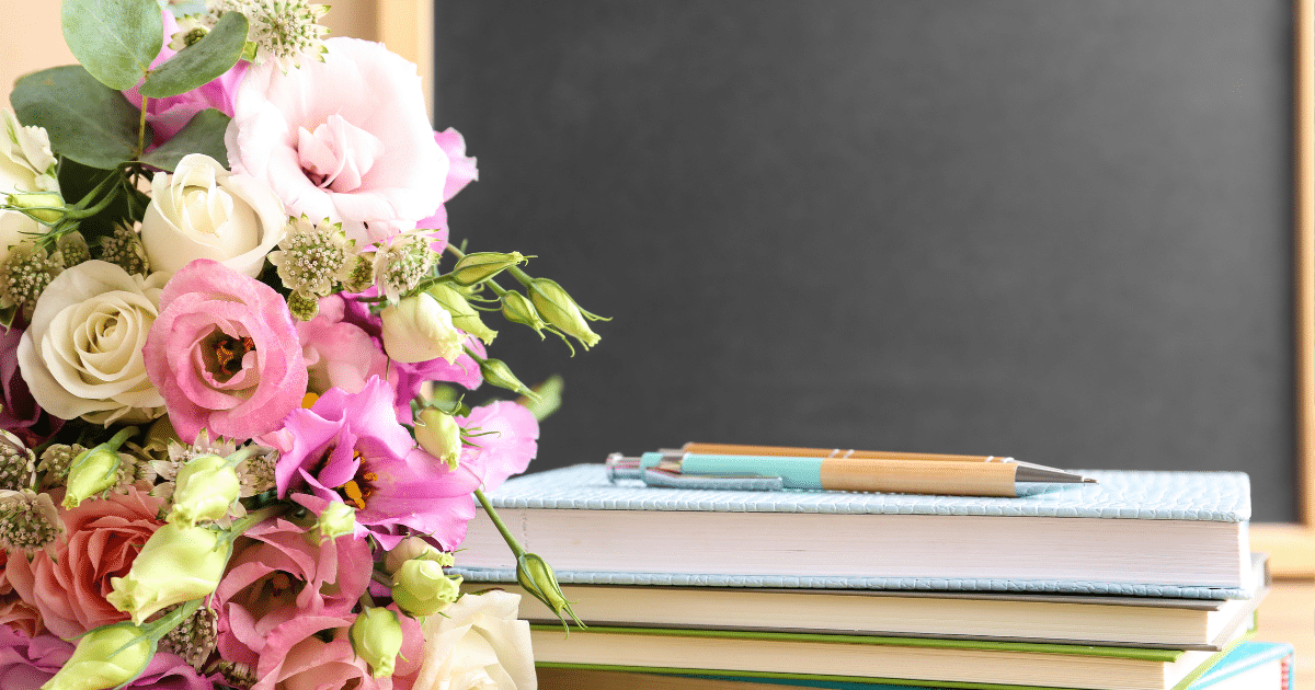 วันไหว้ครูต่างกับวันครูอย่างไร