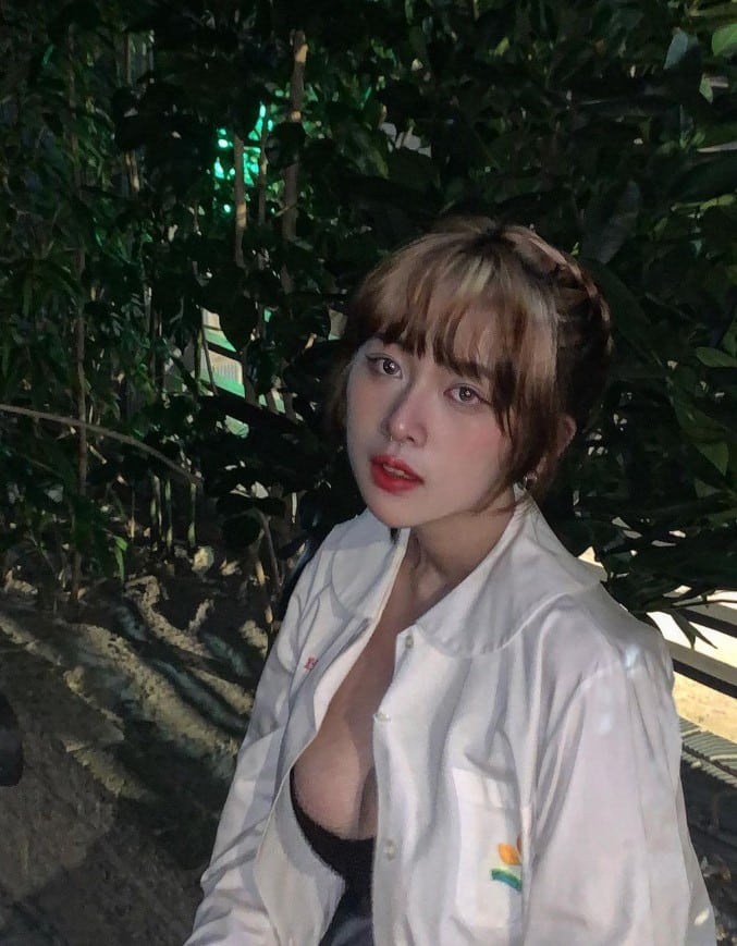 สาวสวย ไต้หวัน ชุดว่ายน้ำแขนยาว