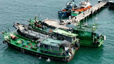 เรือน้ำมันเถื่อน