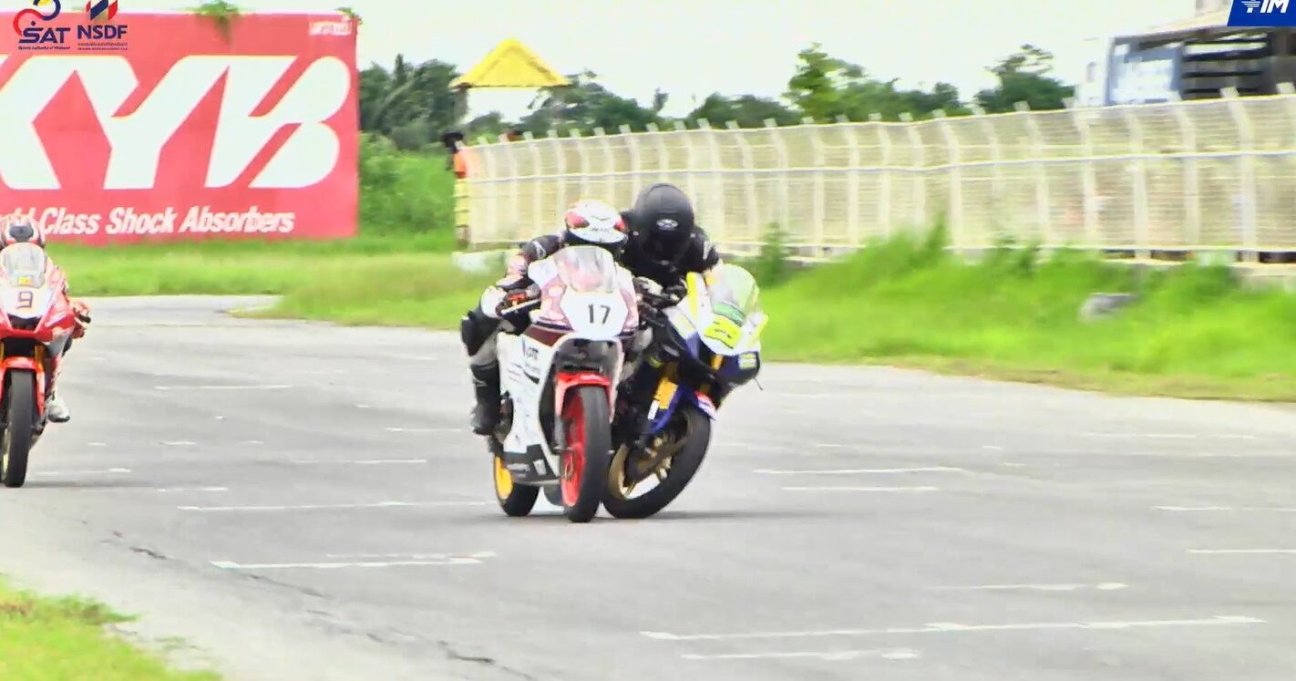 จังหวะเบียดคู่แข่งจนถูกระงับใบอนุญาต