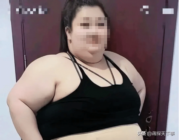 พานเสี่ยวถิงน้ำหนักพุ่งถึง 300 กิโลกรัม